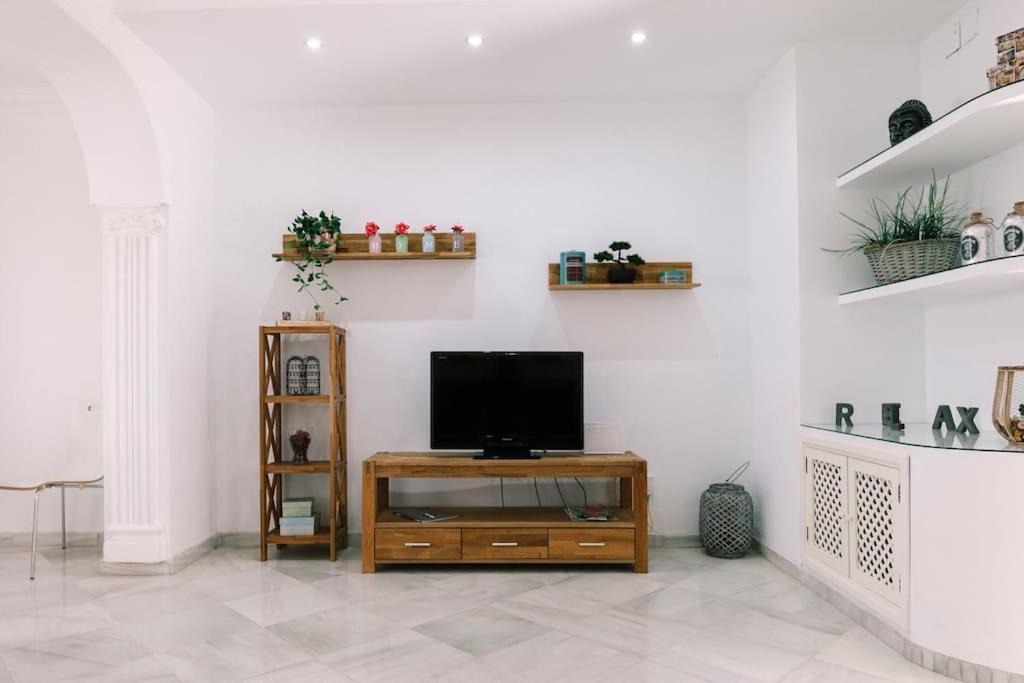 Wonderful 3 Bedroom Flat In The Heart Of Triana Sevilla