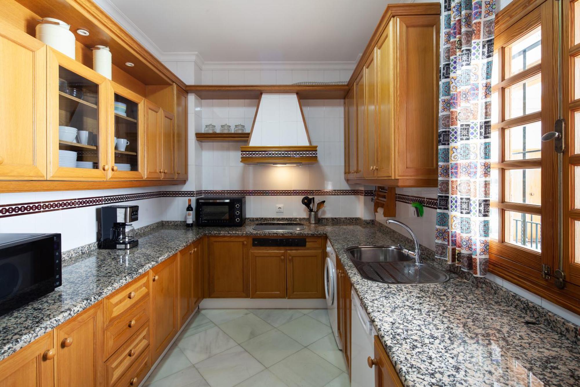 Wonderful 3 Bedroom Flat In The Heart Of Triana