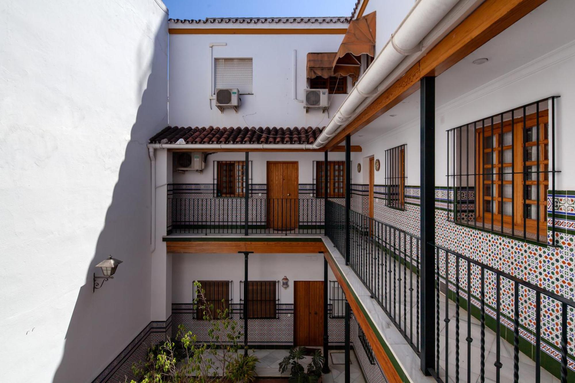 Wonderful 3 Bedroom Flat In The Heart Of Triana * Sevilla