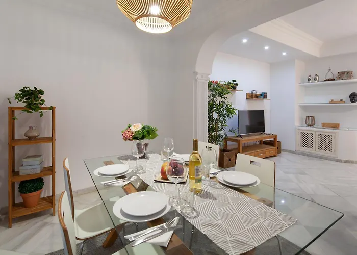 Wonderful 3 Bedroom Flat In The Heart Of Triana