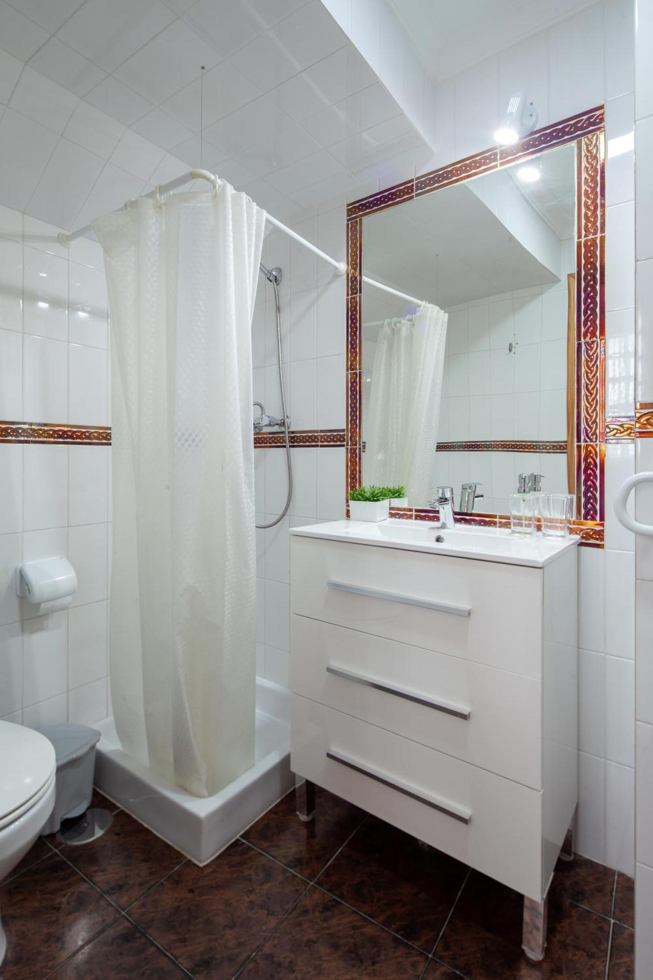 Apartment Wonderful 3 Bedroom Flat In The Heart Of Triana Seville