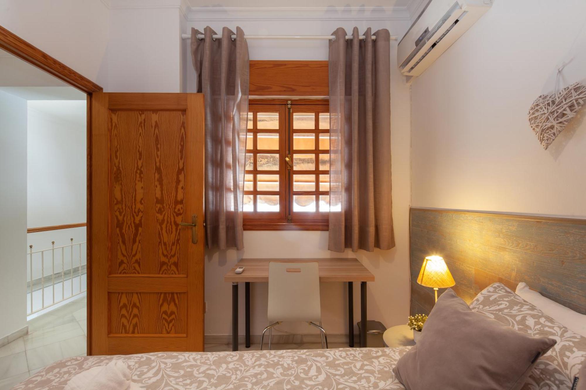 Apartment Wonderful 3 Bedroom Flat In The Heart Of Triana *